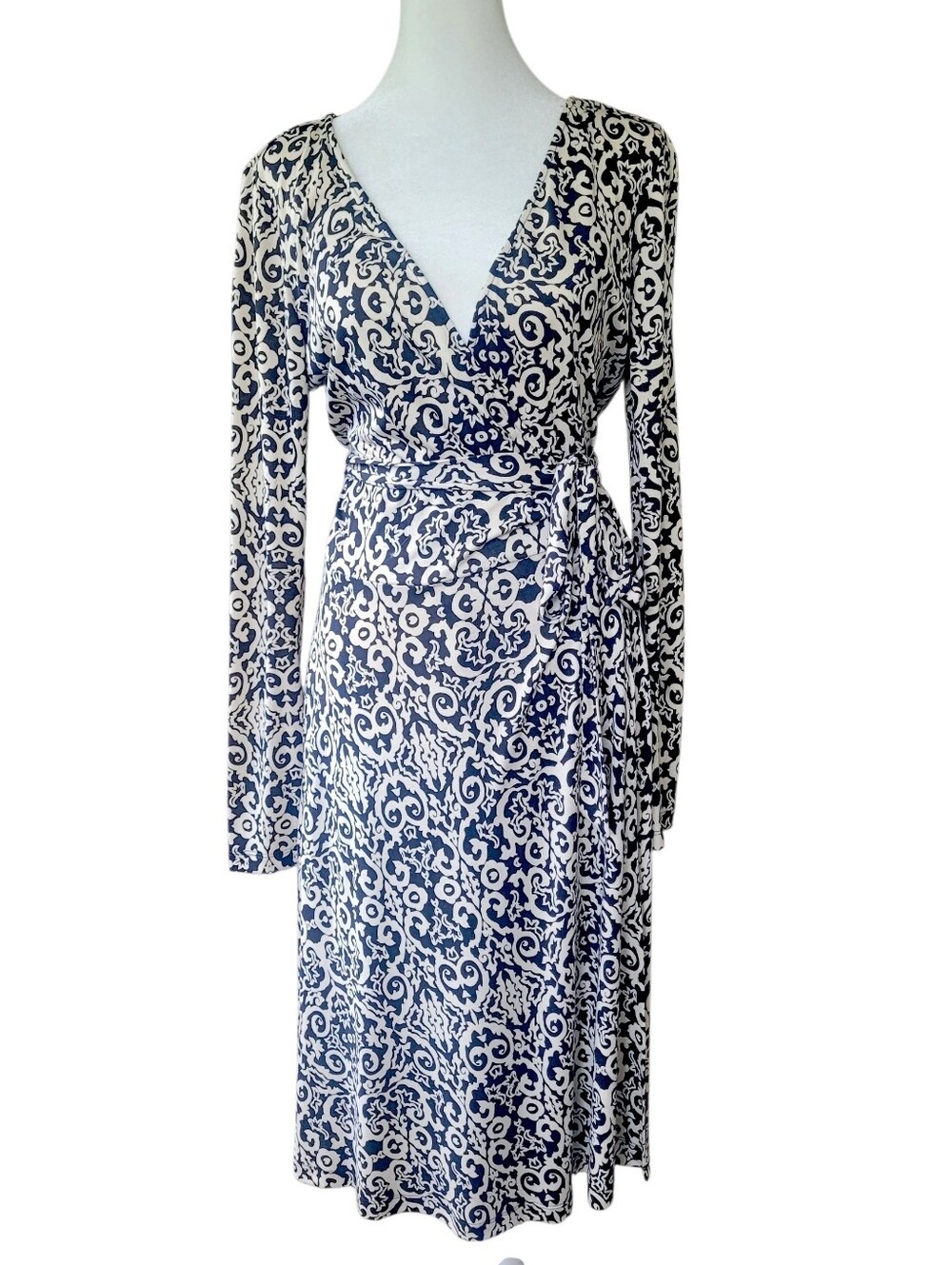Diane Von Furstenberg 100% Silk Black & White Swirl Printed Wrap Dress 10